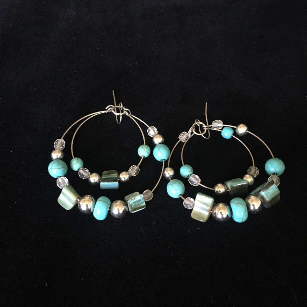 Vintage Turquoise Blue Silver Tone Earrings - Picture 2 of 6